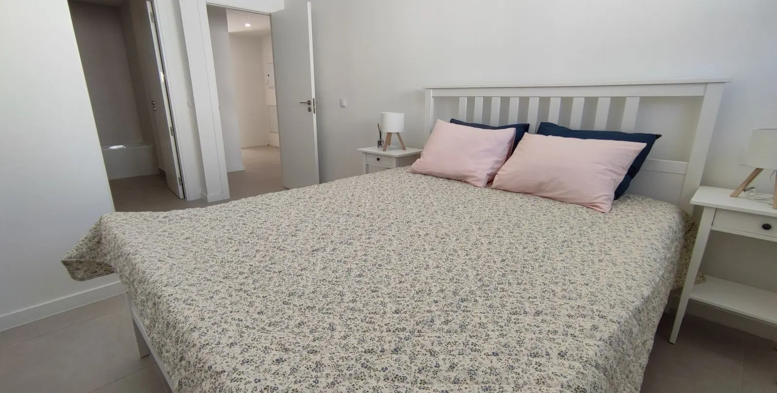 Sale of penthouse in Estepona 15