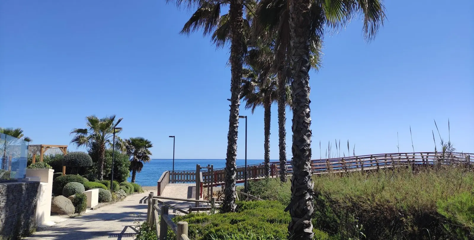 Sale of penthouse in Estepona 25