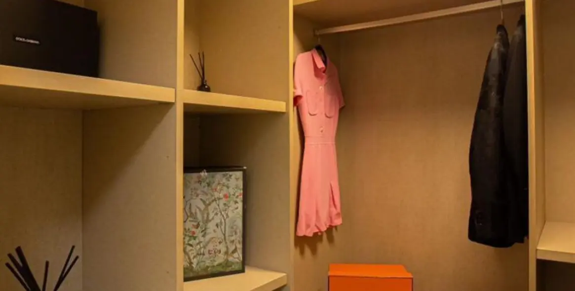 Продажа апартаментов на среднем этаже в Los Flamingos 12