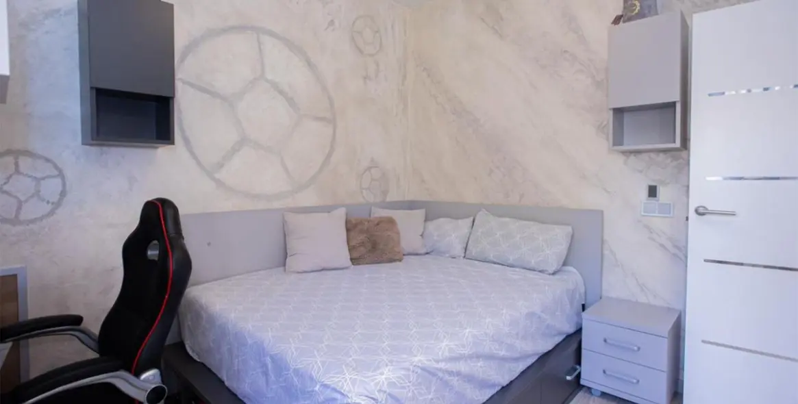 Продажа апартаментов на среднем этаже в Los Flamingos 16