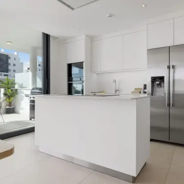 Продажа апартаментов на среднем этаже в Higueron