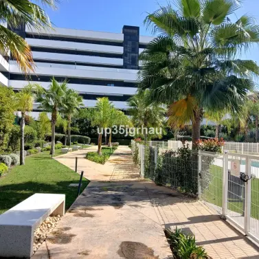 Продажа пентхауса в Estepona