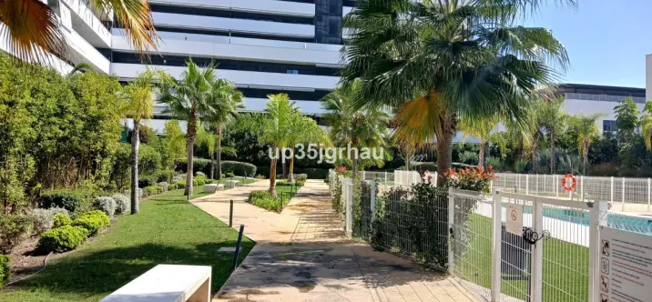 Продажа пентхауса в Estepona 1