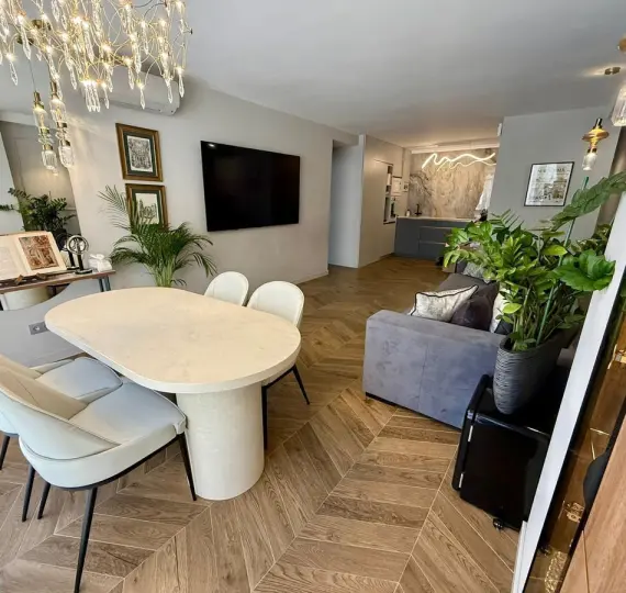 Sale of middle floor apartment in Fuengirola