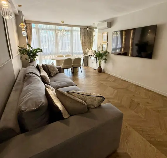 Sale of middle floor apartment in Fuengirola