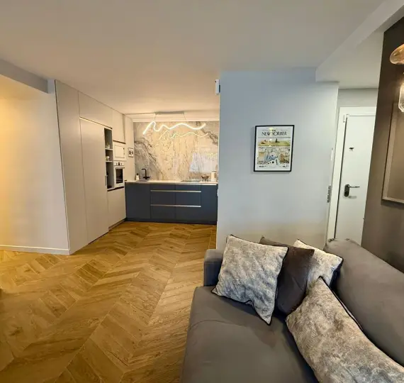 Sale of middle floor apartment in Fuengirola