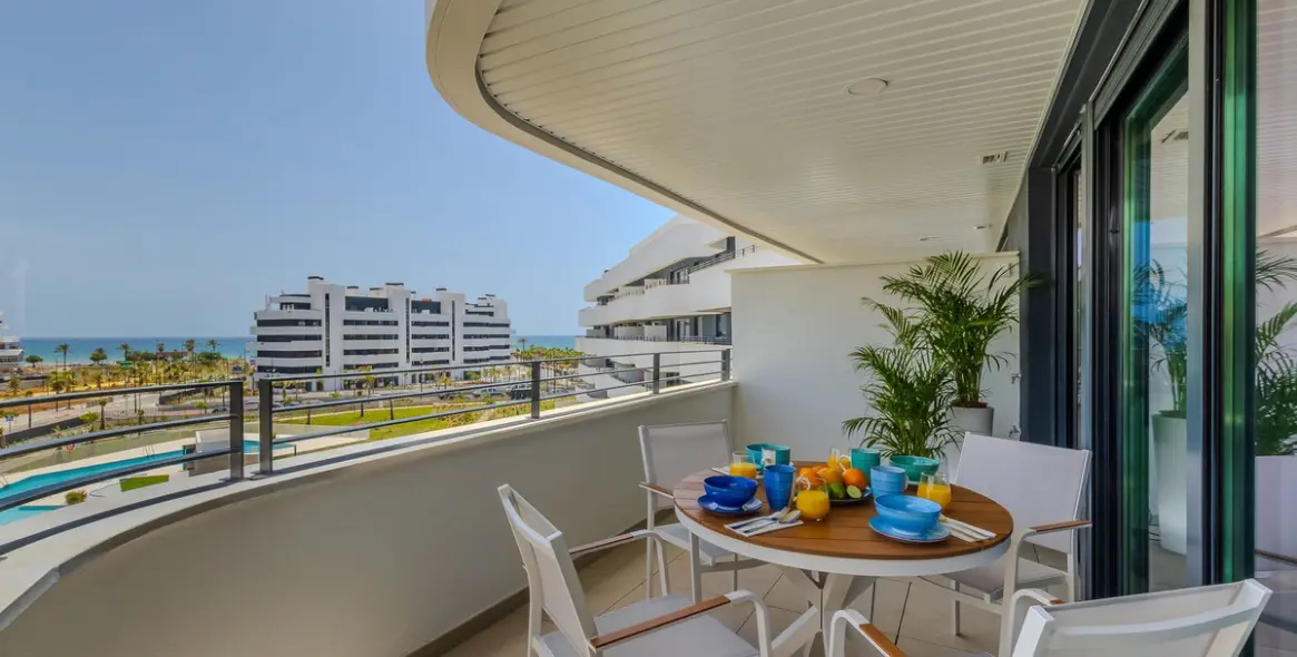 Продажа апартаментов на среднем этаже в Torremolinos 2