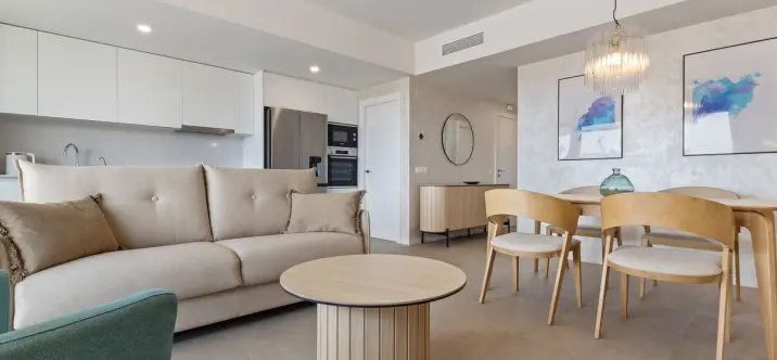 Venta de apartamento en planta media en Torremolinos 4