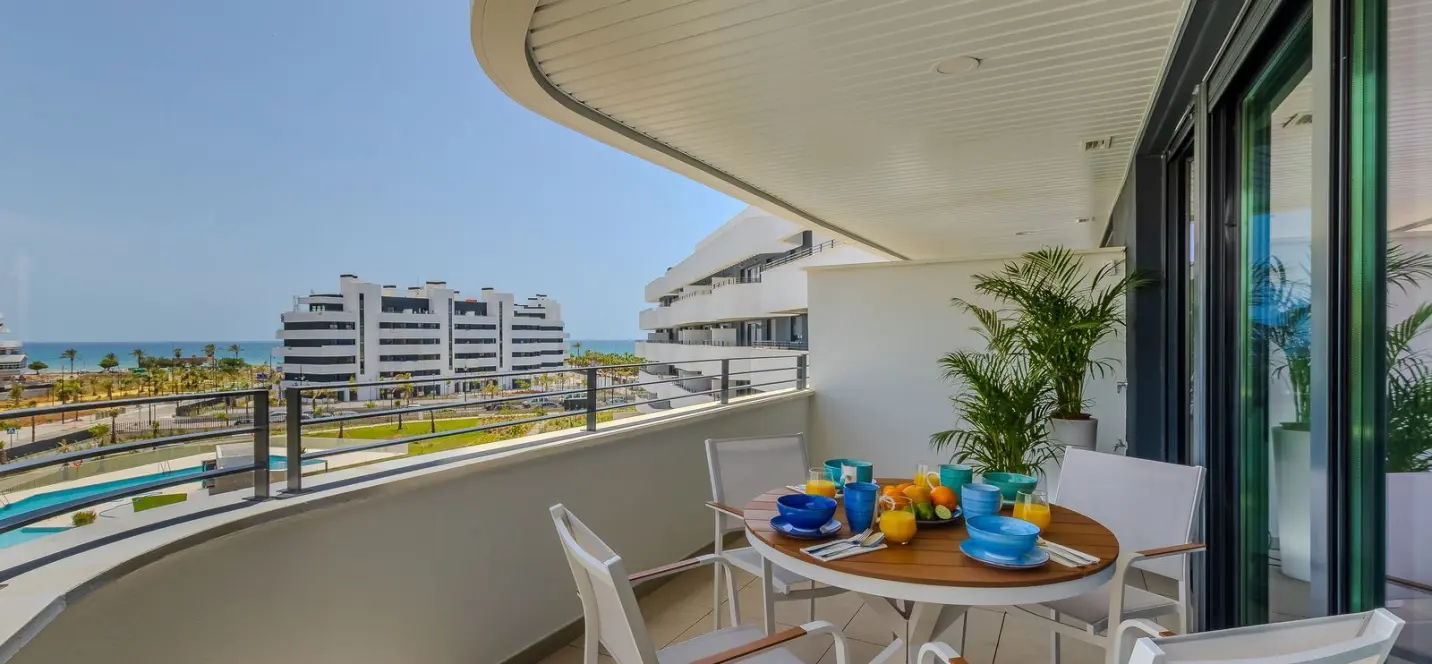 Sale of middle floor apartment in Torremolinos 1