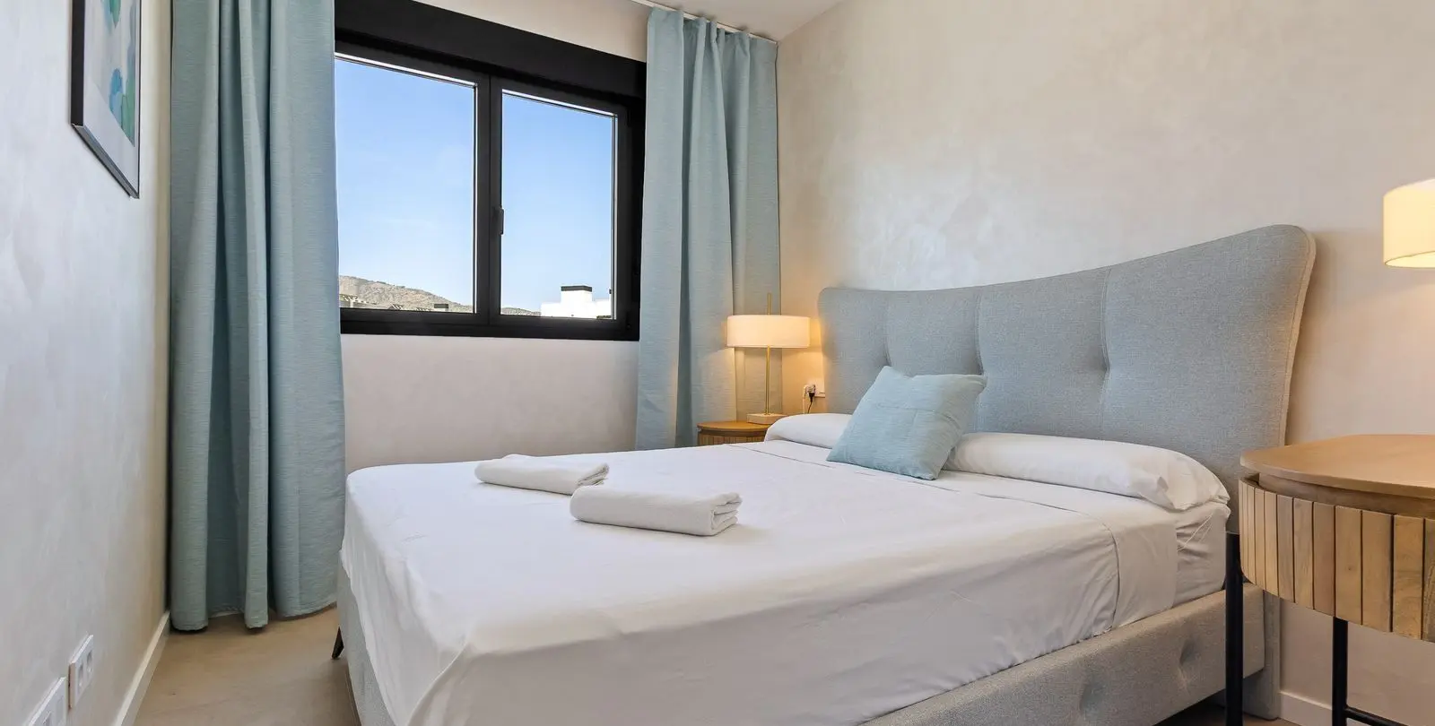 Sale of middle floor apartment in Torremolinos 12