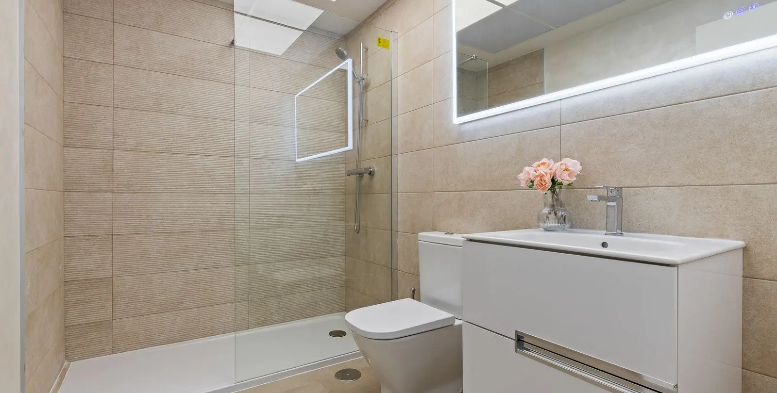 Sale of middle floor apartment in Torremolinos 15