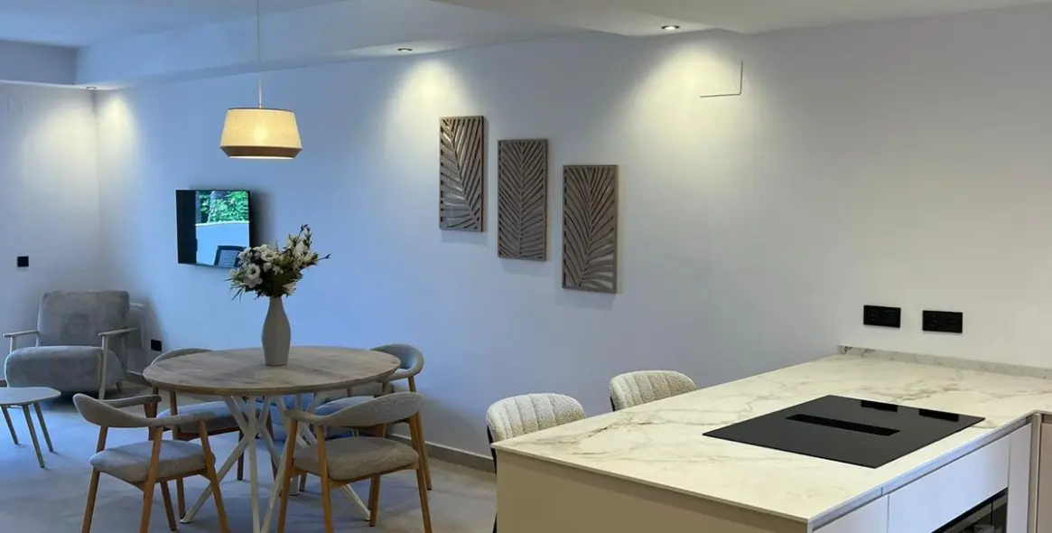 Продажа апартаментов на среднем этаже в Nueva Andalucía 2