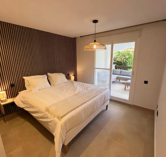 Продажа апартаментов на среднем этаже в Nueva Andalucía