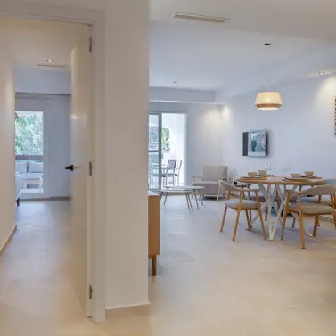 Venta de apartamento en planta media en Nueva Andalucía