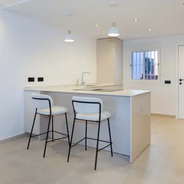 Venta de apartamento en planta media en Nueva Andalucía