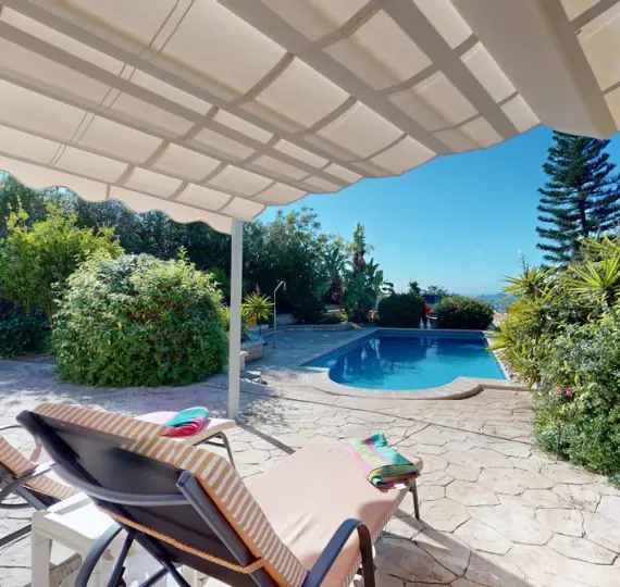 Detached villa R5004607