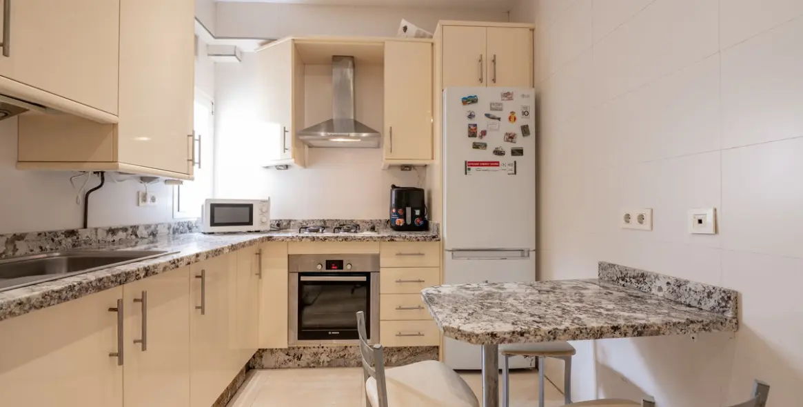 Sale of middle floor apartment in Marbella 5