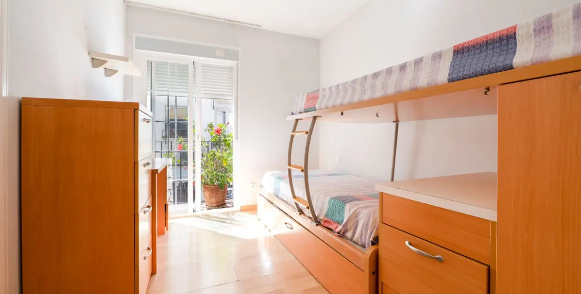 Sale of middle floor apartment in Marbella 12