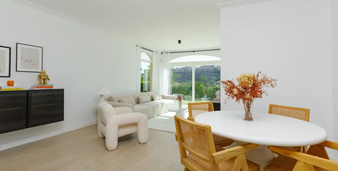 Sale of ground floor apartment in La Quinta 2