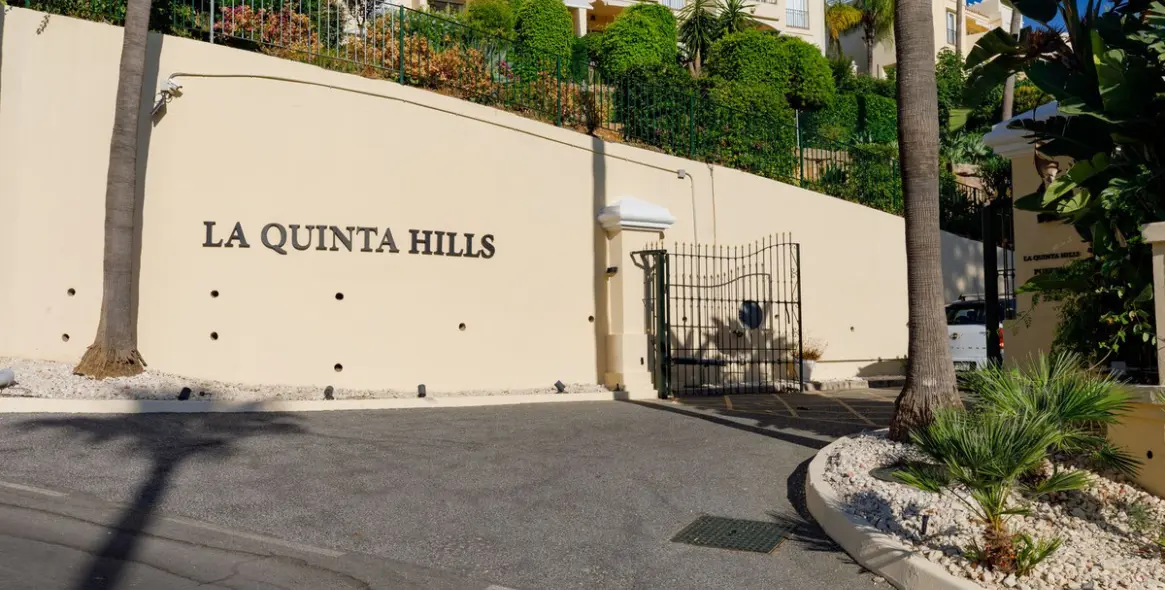 Продажа апартаментов на первом этаже в La Quinta 40