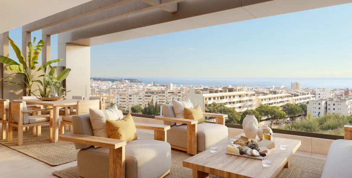 Sale of ground floor apartment in Estepona 2