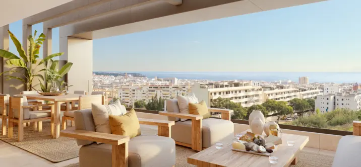 Sale of ground floor apartment in Estepona 1