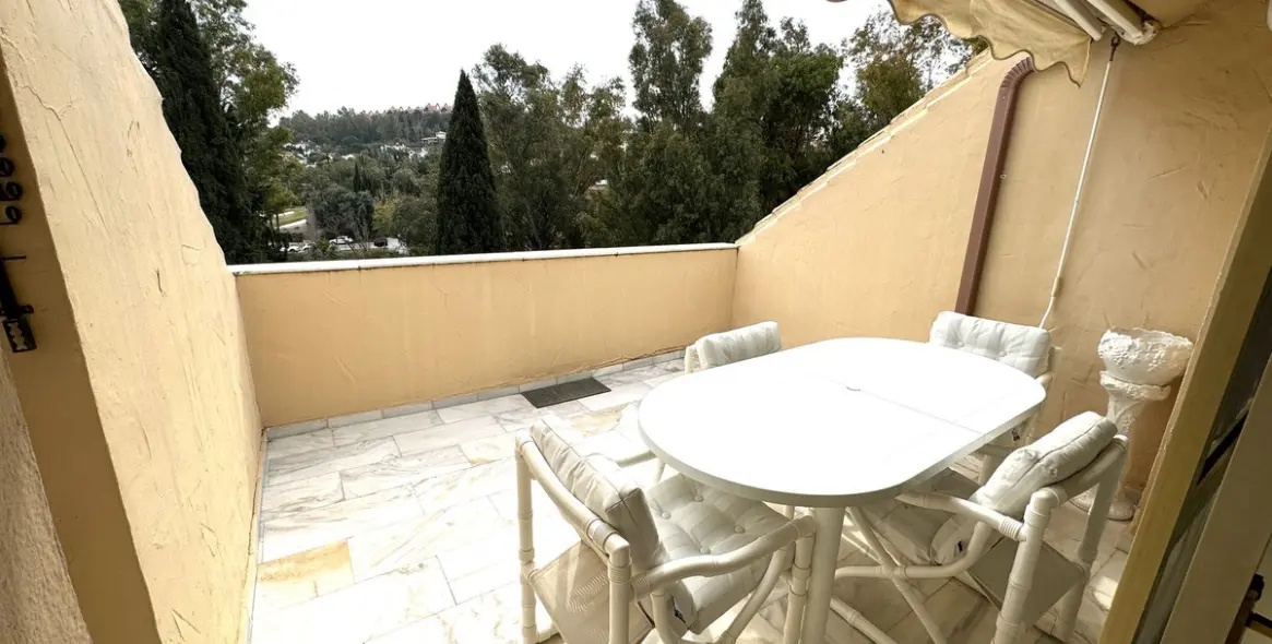 Sale of duplex in Nueva Andalucía 5