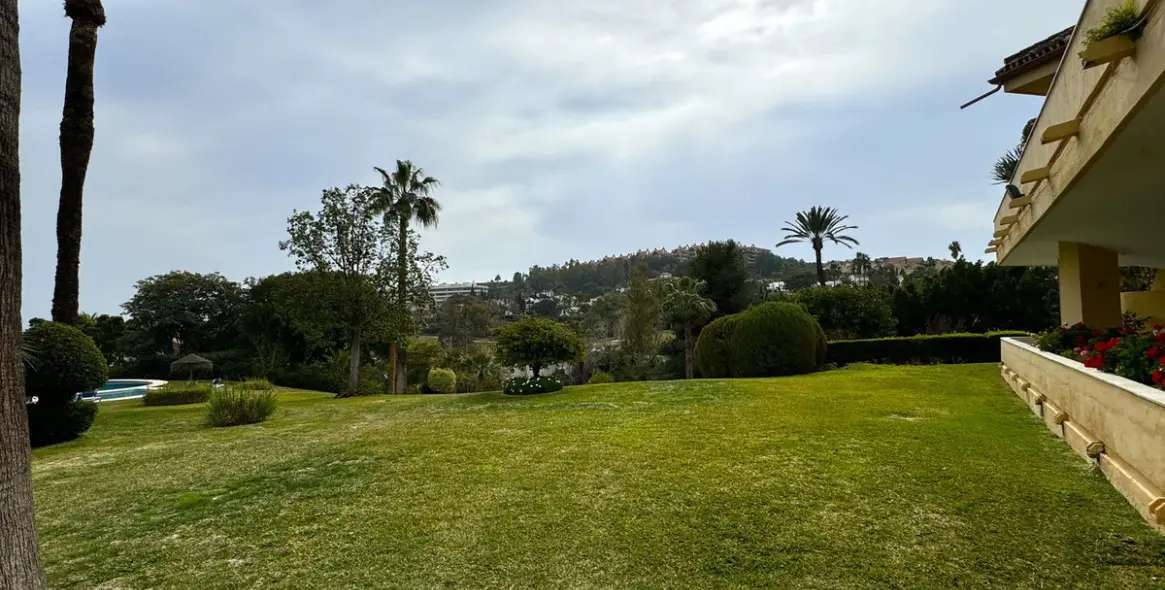 Sale of duplex in Nueva Andalucía 7