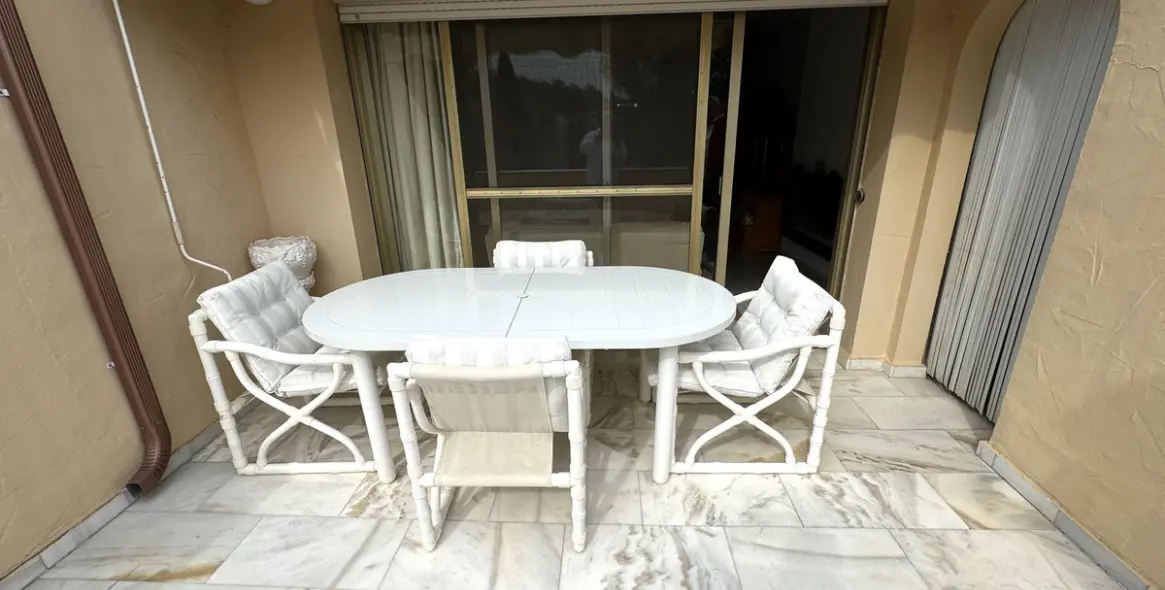 Sale of duplex in Nueva Andalucía 13