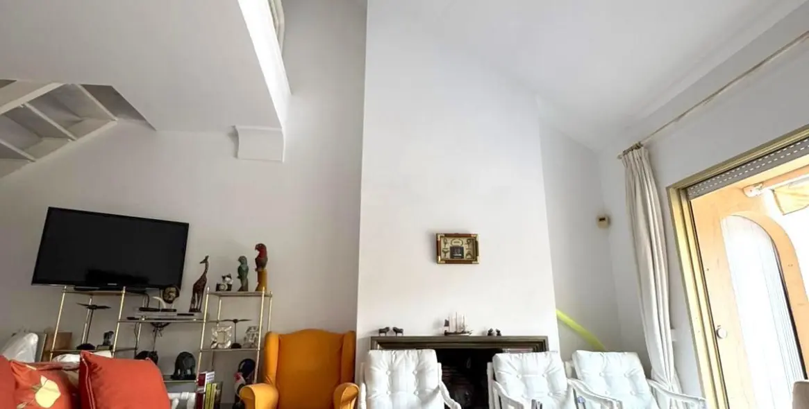 Sale of duplex in Nueva Andalucía 16