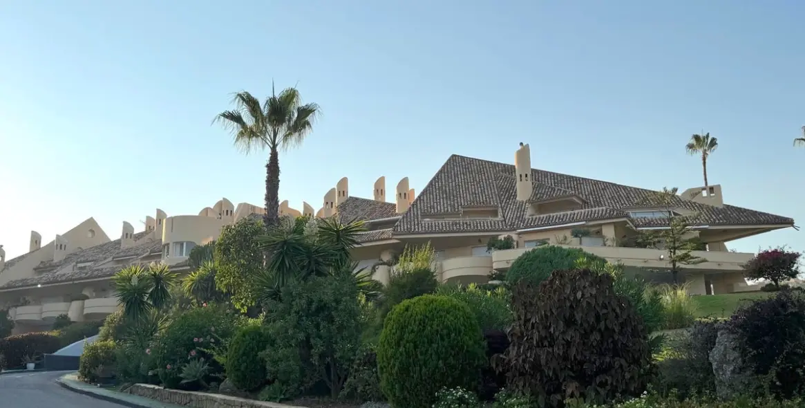 Sale of duplex in Nueva Andalucía 20