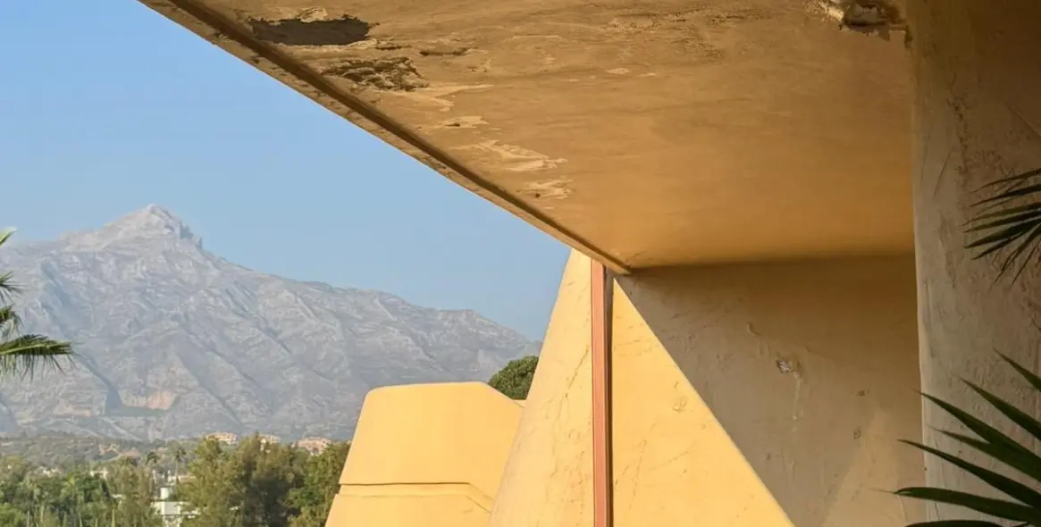 Продажа двухуровневых апартаментов в Nueva Andalucía 40