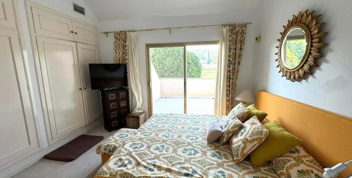 Продажа двухуровневых апартаментов в Nueva Andalucía 55