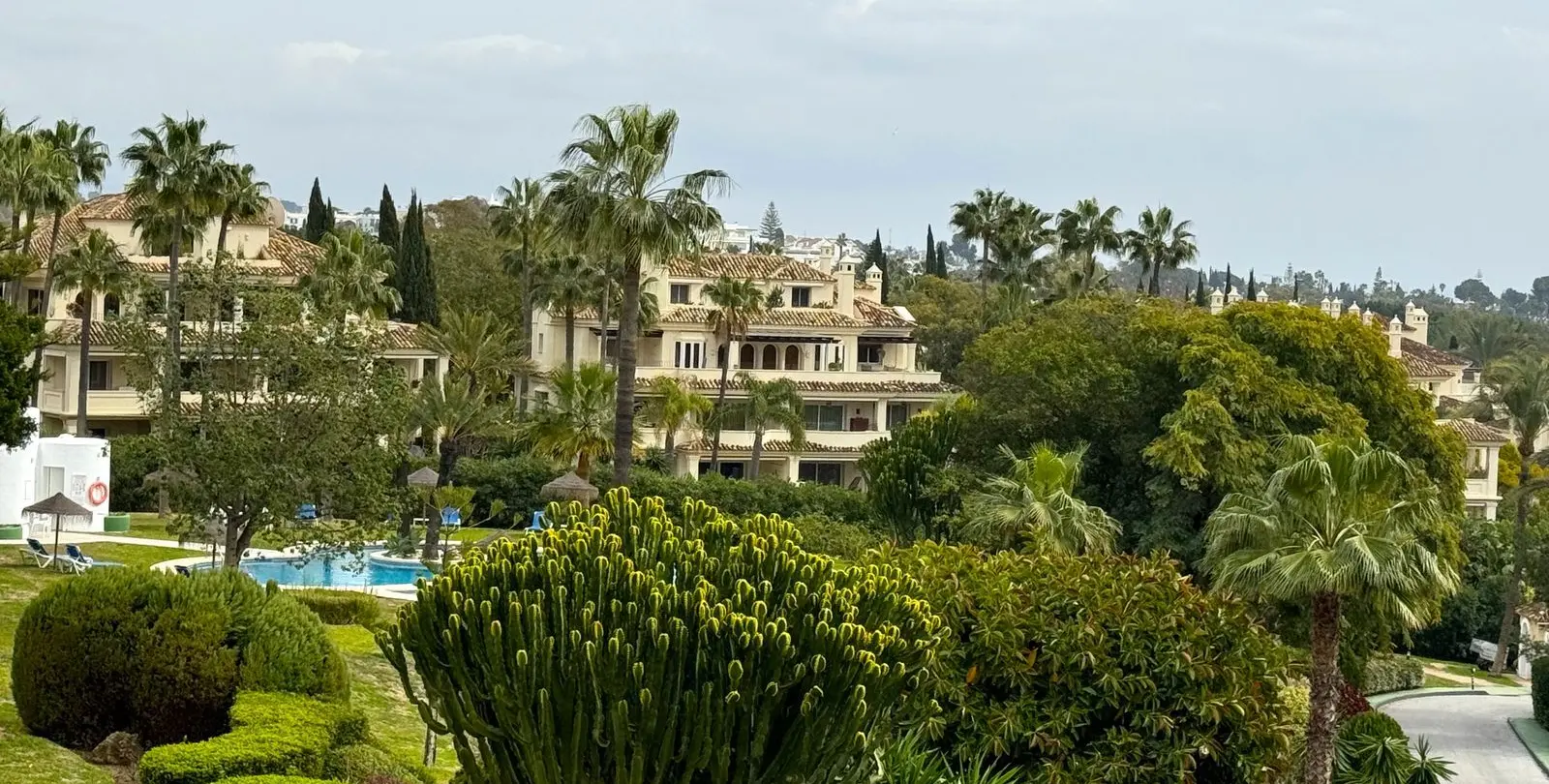 Sale of duplex in Nueva Andalucía 20