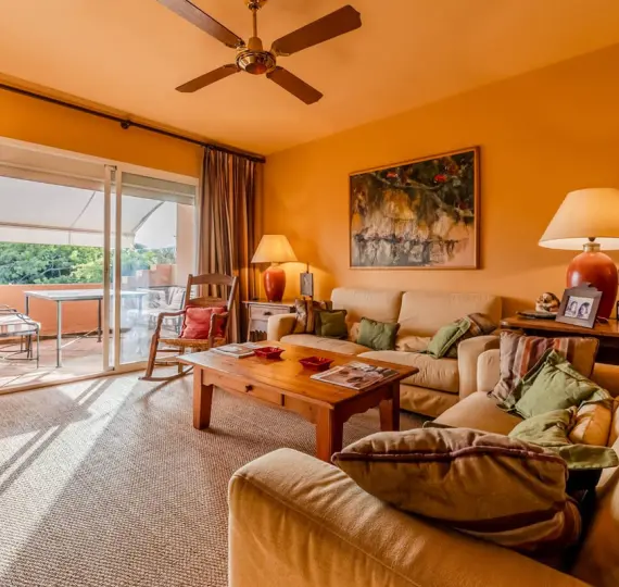 Sale of middle floor apartment in Guadalmina Alta