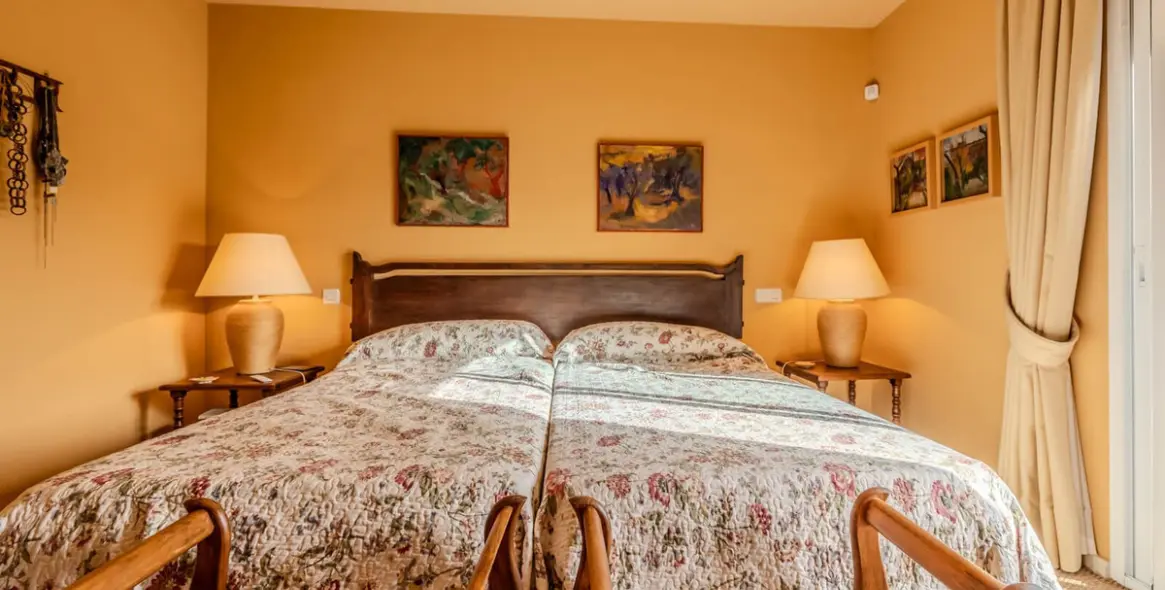 Sale of middle floor apartment in Guadalmina Alta 13