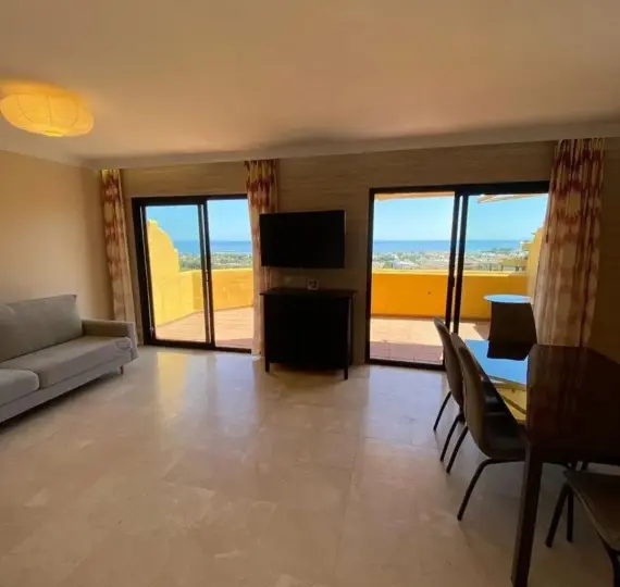 Sale of penthouse duplex in Selwo