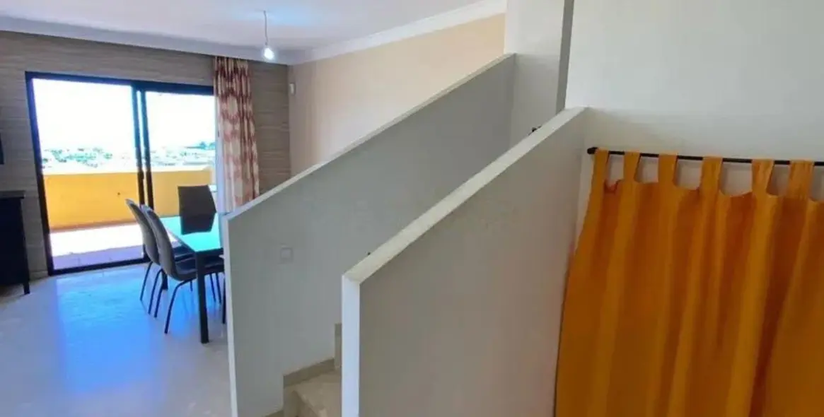 Sale of penthouse duplex in Selwo 7