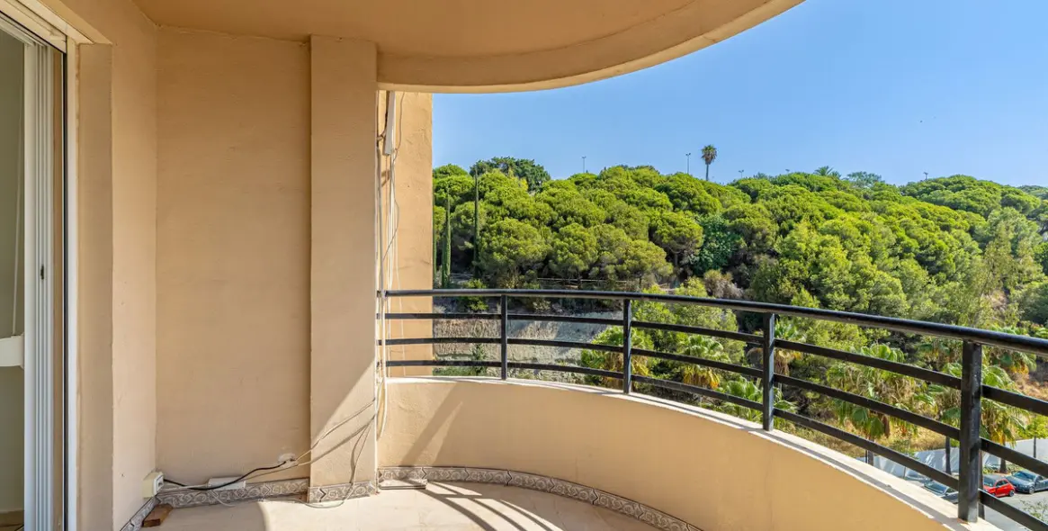 Sale of penthouse in Marbella 3