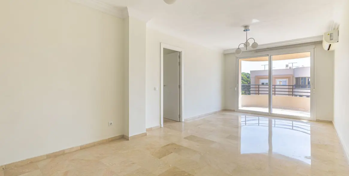 Sale of penthouse in Marbella 6