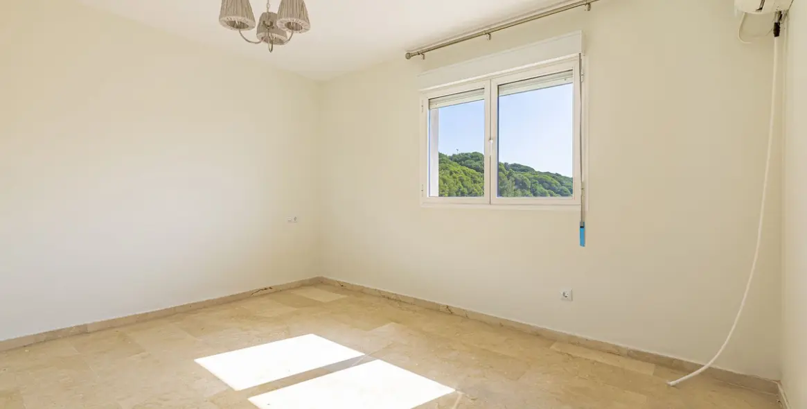 Sale of penthouse in Marbella 10