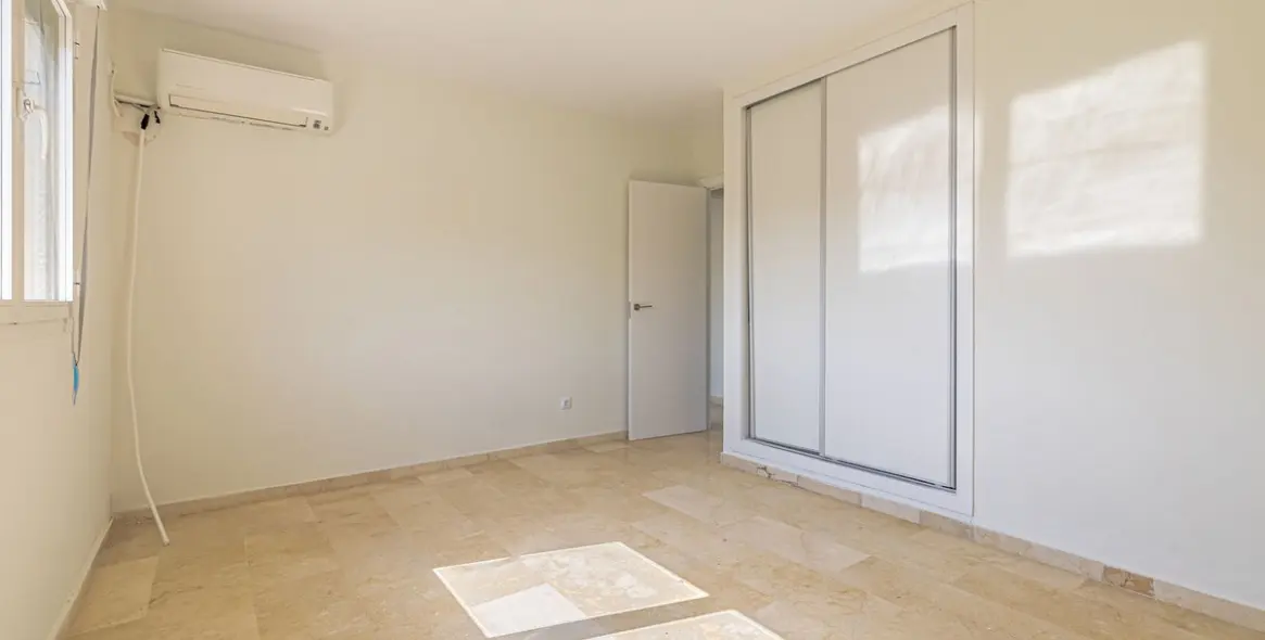 Sale of penthouse in Marbella 11