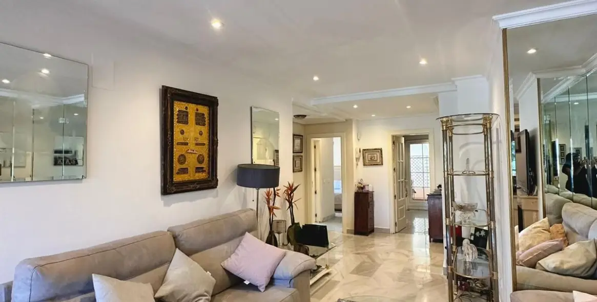 Sale of duplex in Nueva Andalucía 2