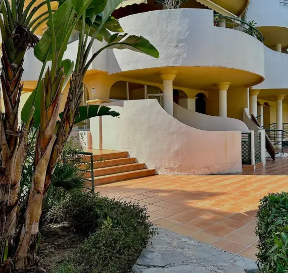 Sale of duplex in Nueva Andalucía