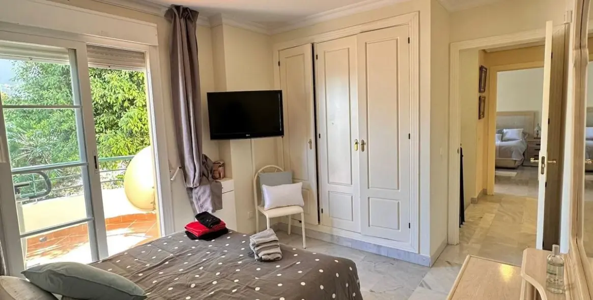 Sale of duplex in Nueva Andalucía 5