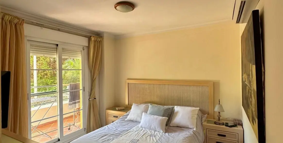 Sale of duplex in Nueva Andalucía 6