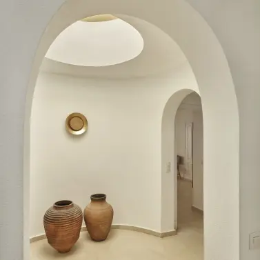 Sale of middle floor apartment in Estepona