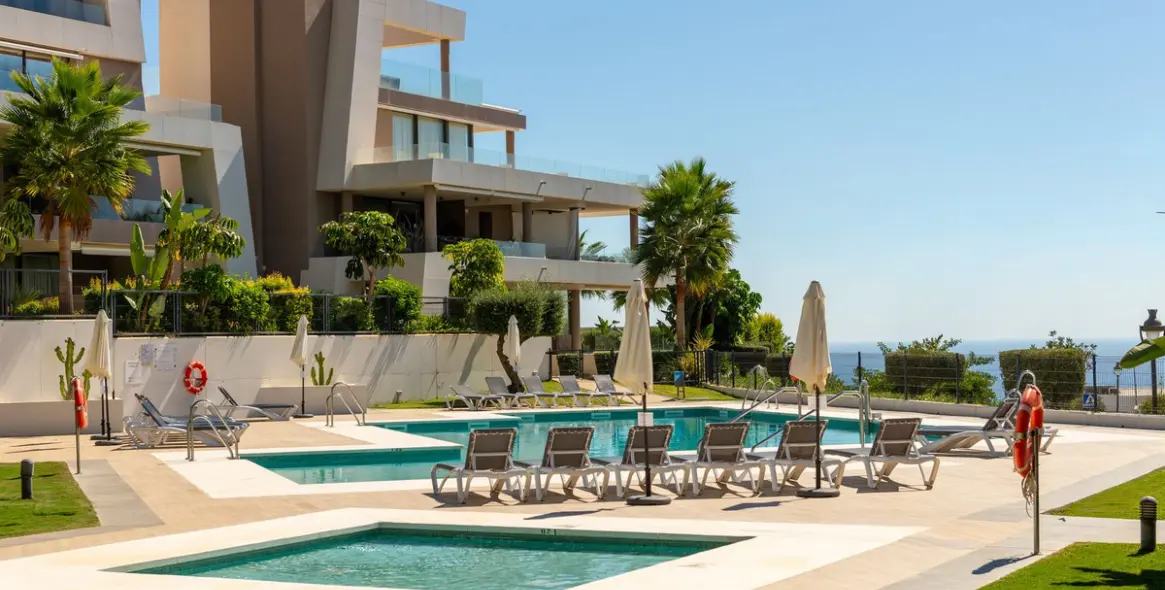 Sale of ground floor apartment in Cabopino 1