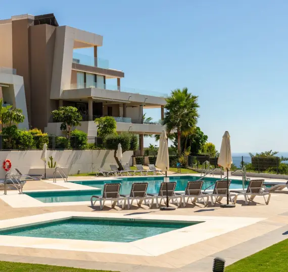 Продажа апартаментов на первом этаже в Cabopino