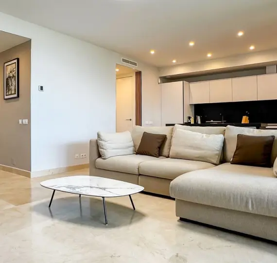 Продажа апартаментов на первом этаже в Cabopino